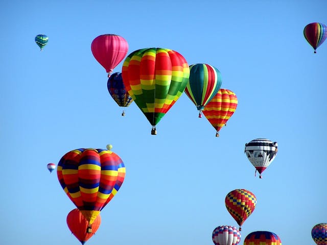 hot air balloon dream meaning